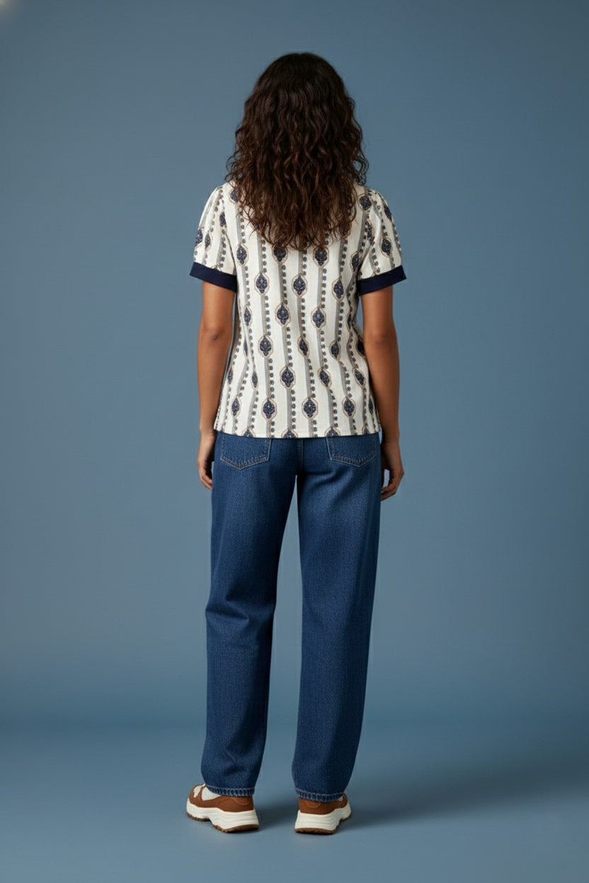 Contemporary Geometric Print Top with Structured V-Neck D8