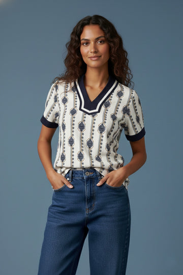 Contemporary Geometric Print Top with Structured V-Neck D8