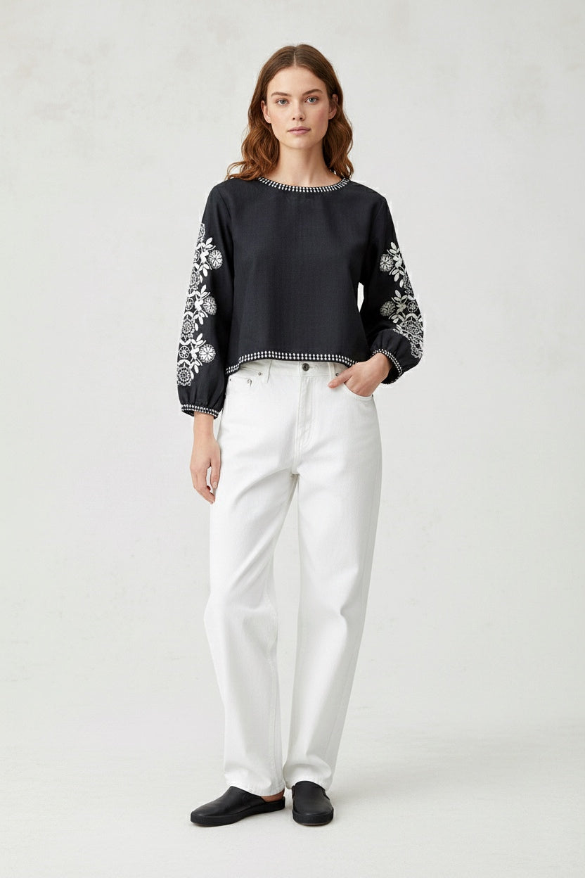 Elegant Black Printed Top with Intricate Floral Accents D7