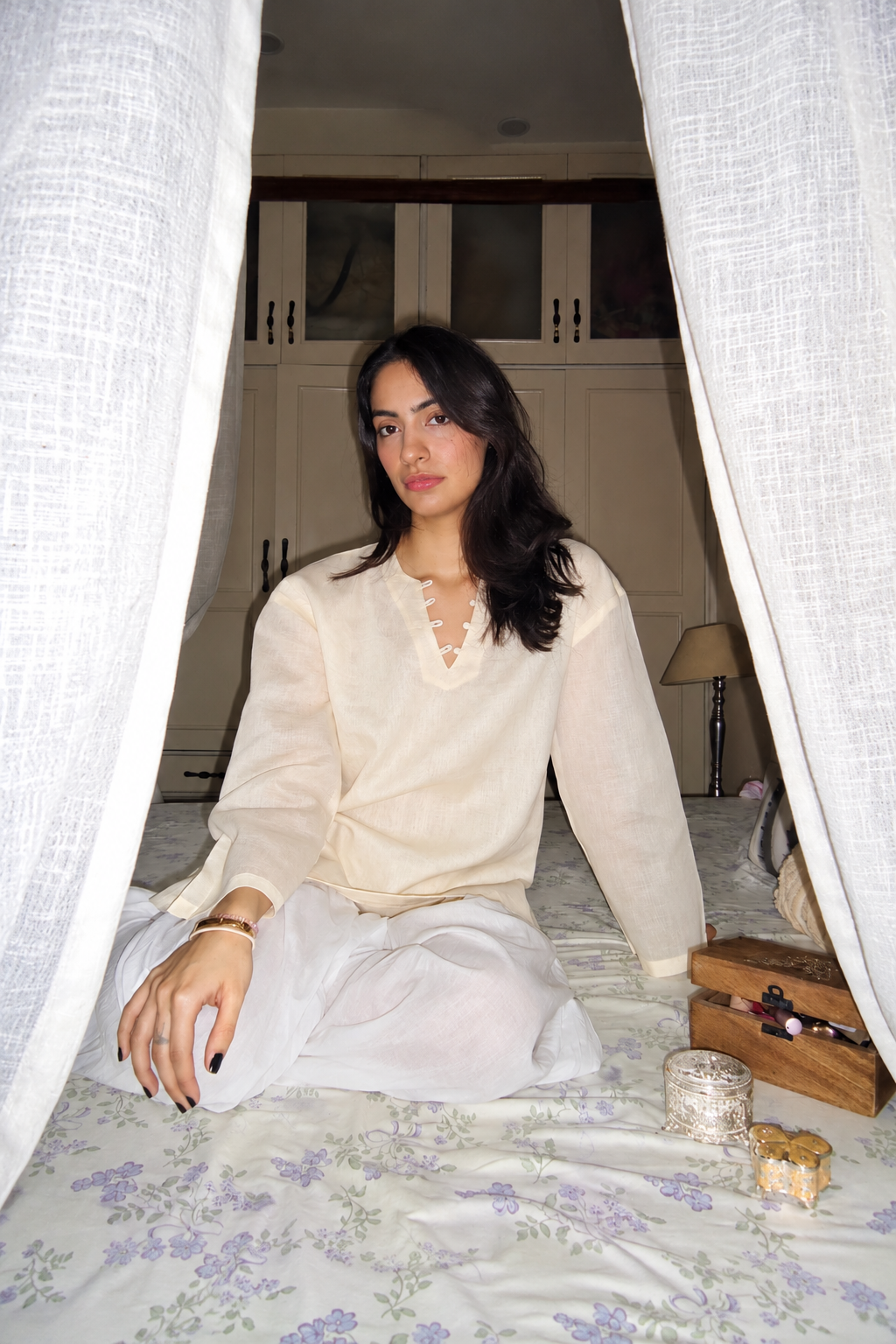 Women's Cream Roman Silk V-Neck Top with Full Sleeves D95